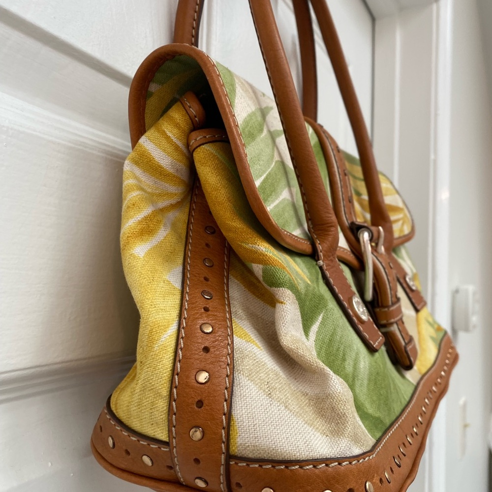 Michael Kors Tropical Leaf Canvas Bag with Leather Trim and Snap Closure - Picture 4 of 15